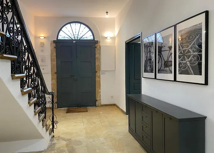 Phaedrus Living: Cozy Down Town House Aischylou Σπίτι διακοπών