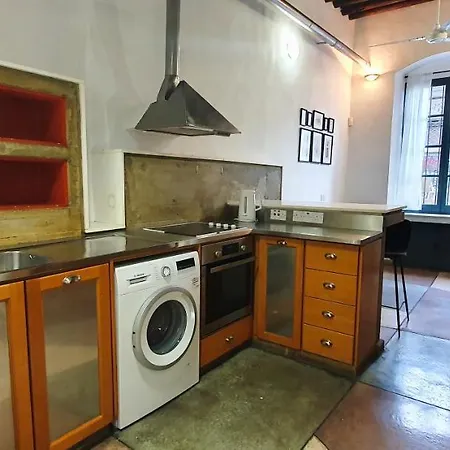 Phaedrus Living: Cozy Down Town House Aischylou Casa vacanze